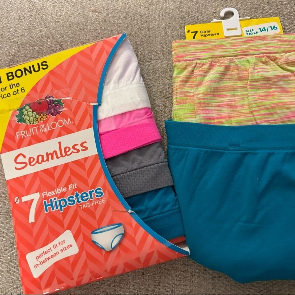 Fruit of the Loom Girls Underwear/ Panties Seamless Hipsters Sz 14/16 New